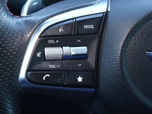 Used 2022 Genesis G70 3.3T image 23