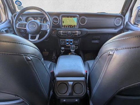 Used 2022 Jeep Wrangler Unlimited Sahara image 15