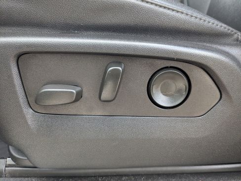 Used 2022 Chevrolet Tahoe LT w/ Luxury Package image 22