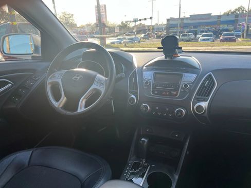 Used 2013 Hyundai Tucson GLS image 13