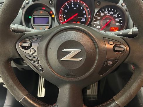 Used 2017 Nissan 370Z NISMO RWD image 15
