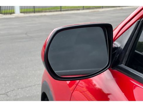 Certified 2017 Honda HR-V LX image 48