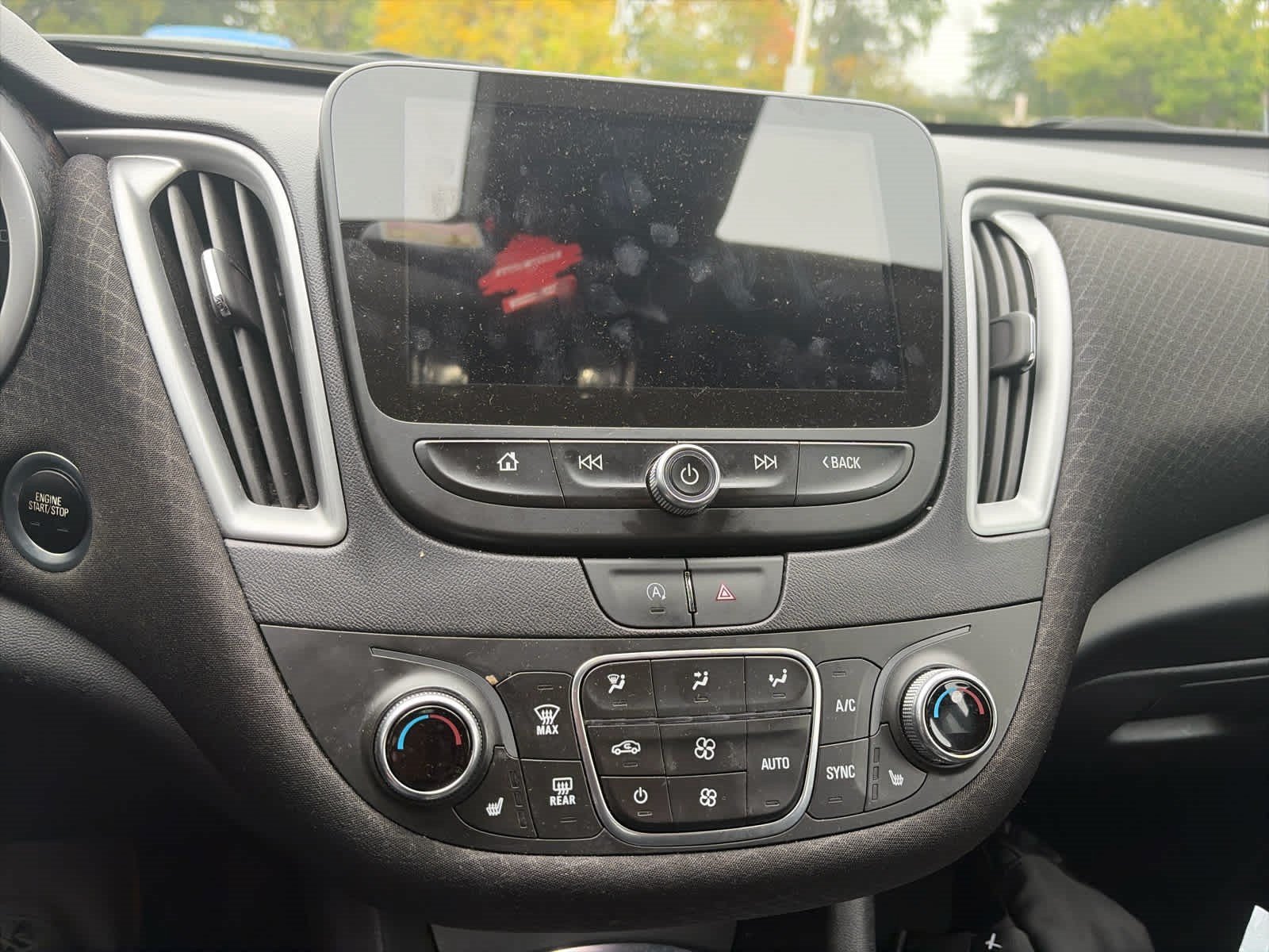 Used 2024 Chevrolet Malibu LT FWD image 6