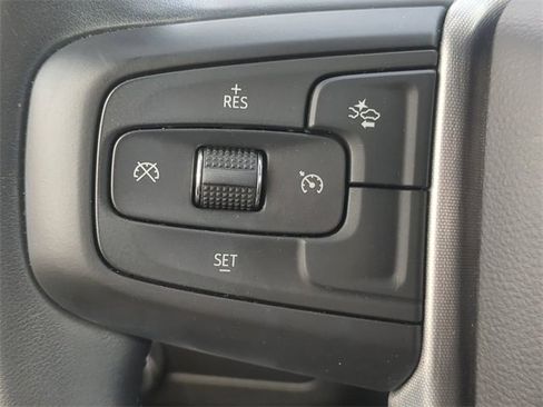 Used 2024 GMC Yukon SLE w/ Gmc Pro Safety Plus Package image 31