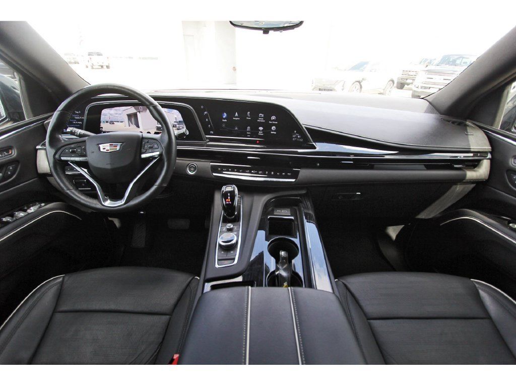 Used 2021 Cadillac Escalade Sport w/ LPO, Illumination Package AWD/4WD image 9