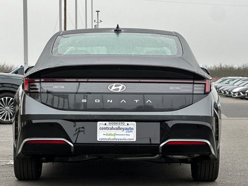 New 2026 Hyundai Sonata SEL image 5