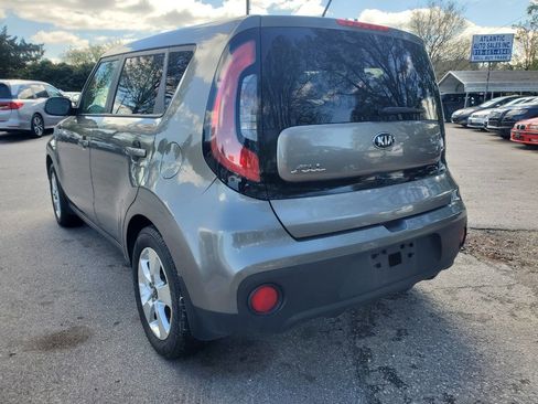 Used 2019 Kia Soul image 5