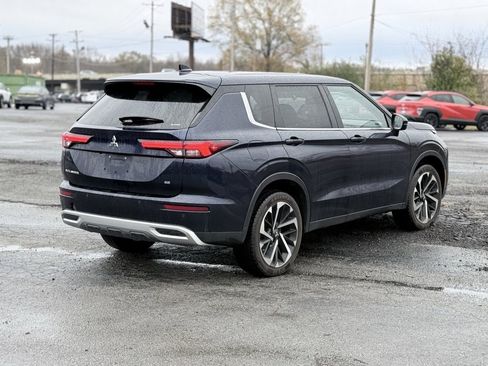 Used 2024 Mitsubishi Outlander SE image 8