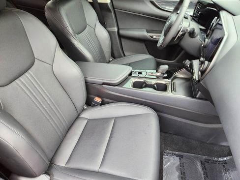 Certified 2024 Lexus NX 250 FWD w/ Towing Package (2000 Lbs) image 27