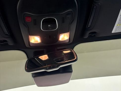 Used 2020 Jeep Renegade Altitude FWD image 15