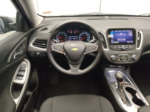 Used 2022 Chevrolet Malibu RS FWD image 22