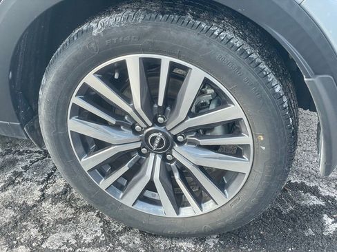 Certified 2024 Nissan Kicks SV image 24