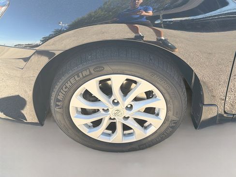 Used 2019 Nissan Sentra SV image 35