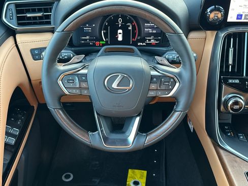 New 2025 Lexus LX 700h Luxury image 11