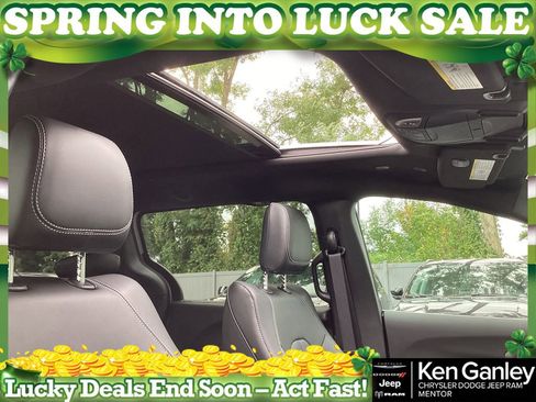 New 2026 Chrysler Pacifica Select image 20