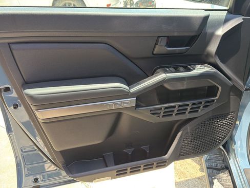 New 2026 Toyota 4Runner 4WD image 11