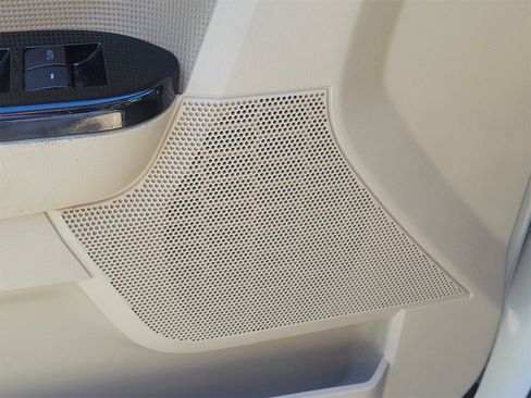 Used 2012 Ford Escape Limited image 30