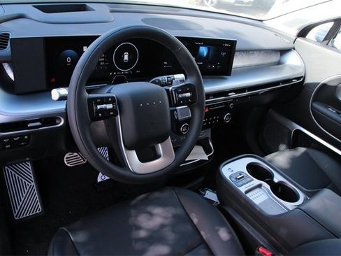 New 2026 Hyundai Ioniq 9 Calligraphy image 8