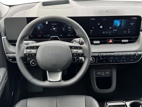 New 2025 Hyundai Ioniq 5 Limited image 17