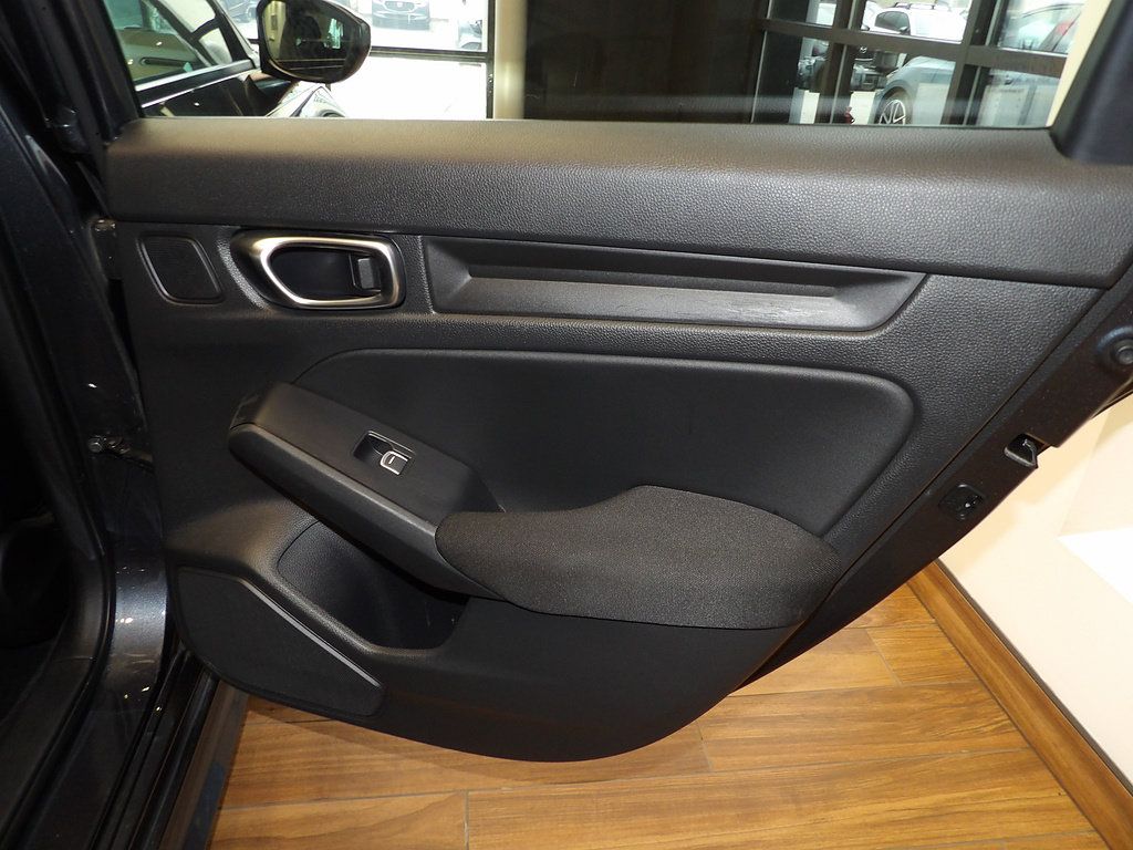 Used 2025 Honda Civic Sport image 15
