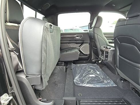 New 2026 RAM 1500 Laramie AWD/4WD image 49