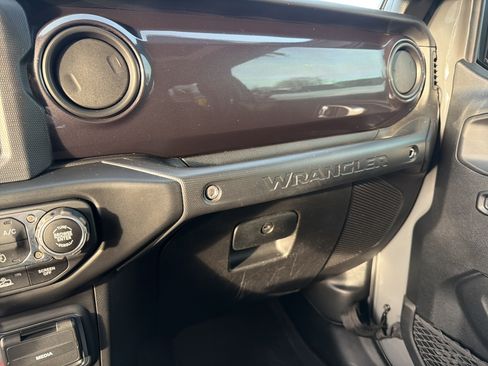 Certified 2021 Jeep Wrangler Unlimited Sport image 21