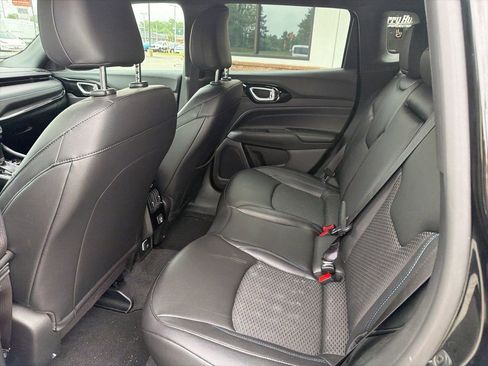Used 2026 Jeep Compass Latitude AWD/4WD image 5