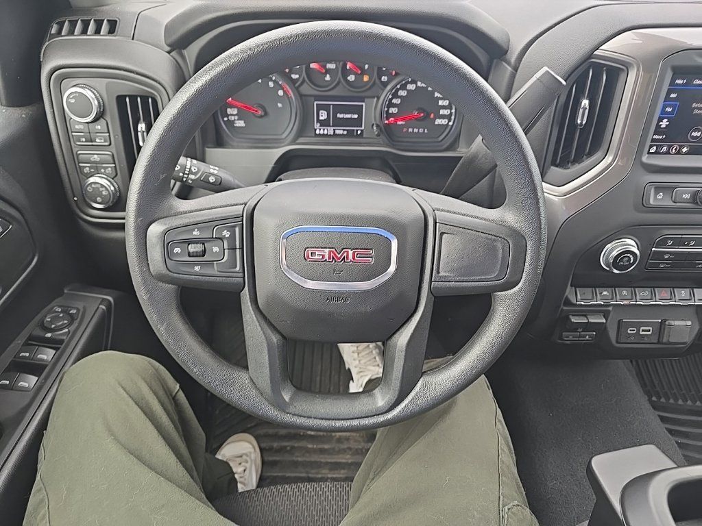 Used 2026 GMC Sierra 1500 Pro w/ Graphite Edition AWD/4WD image 15