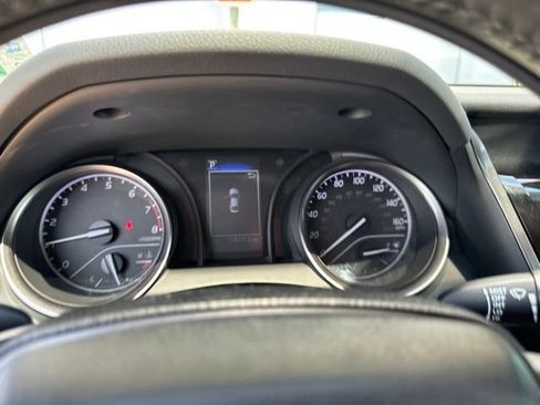 Used 2023 Toyota Camry SE FWD image 29