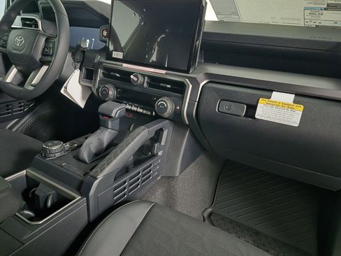 New 2026 Toyota 4Runner 4WD image 37