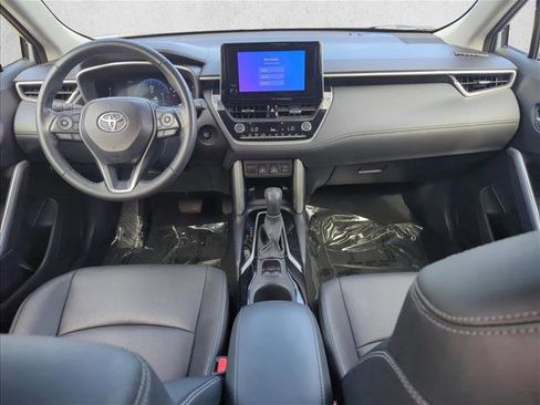Certified 2024 Toyota Corolla Cross XLE FWD image 20