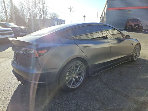 Used 2023 Tesla Model 3 Standard Range image 4