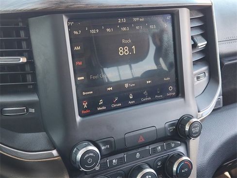 Used 2019 RAM 1500 Laramie image 17