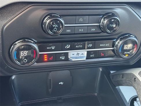 Used 2024 Ford Bronco Big Bend image 18