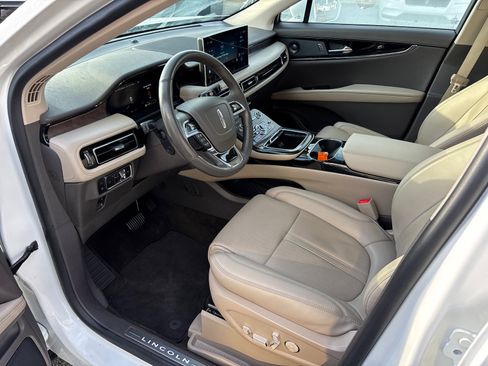 Certified 2023 Lincoln Nautilus Reserve w/ Equipment Group 201A image 24