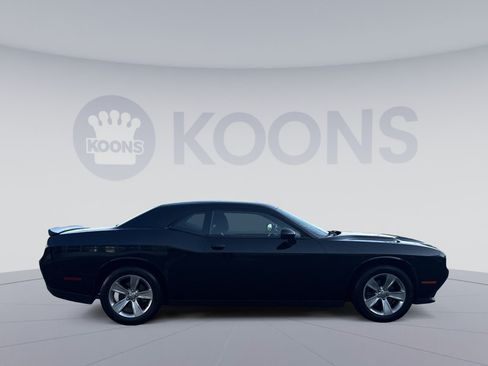 Used 2021 Dodge Challenger SXT RWD image 8