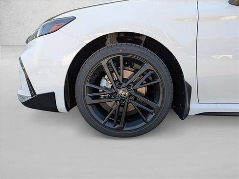 New 2026 Toyota Camry Hybrid AWD/4WD image 10