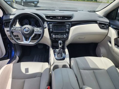 Used 2022 Nissan Rogue Sport SL w/ Premium Package FWD image 14