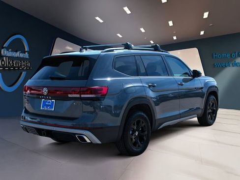 New 2026 Volkswagen Atlas Peak Edition image 5