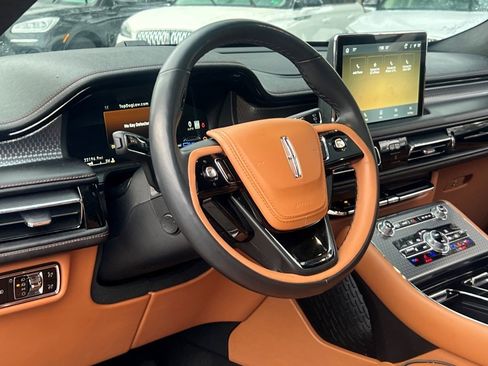 Used 2023 Lincoln Aviator Black Label Grand Touring w/ Class IV Trailer Tow Package image 21