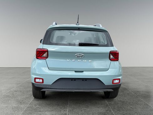 New 2026 Hyundai Venue SEL FWD image 4