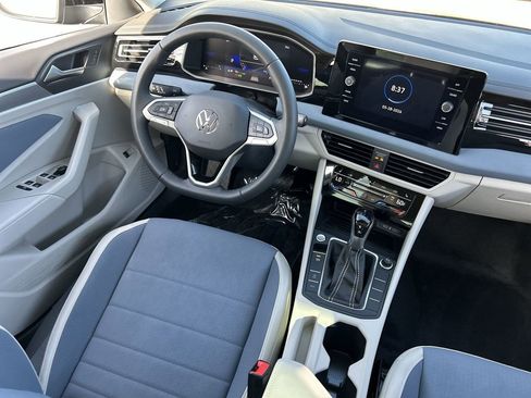 New 2026 Volkswagen Jetta SE FWD image 10