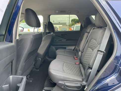 Used 2025 Nissan Pathfinder SV image 28