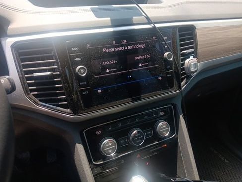 Used 2021 Volkswagen Atlas SEL FWD image 4