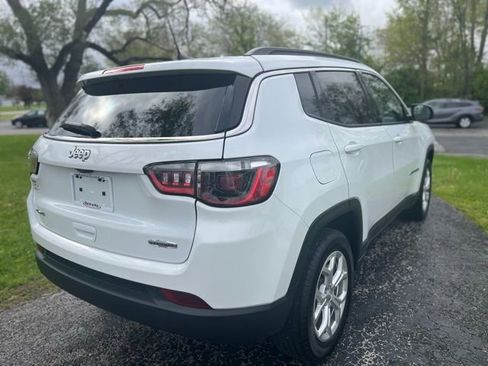 Used 2024 Jeep Compass Latitude AWD/4WD image 8