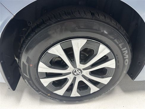 Used 2020 Toyota Corolla LE FWD image 13