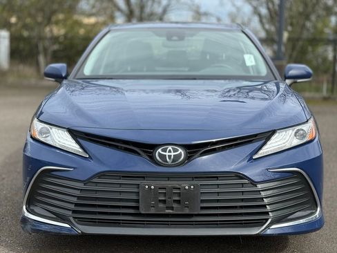 Used 2023 Toyota Camry XLE w/ Cold Weather Package image 8