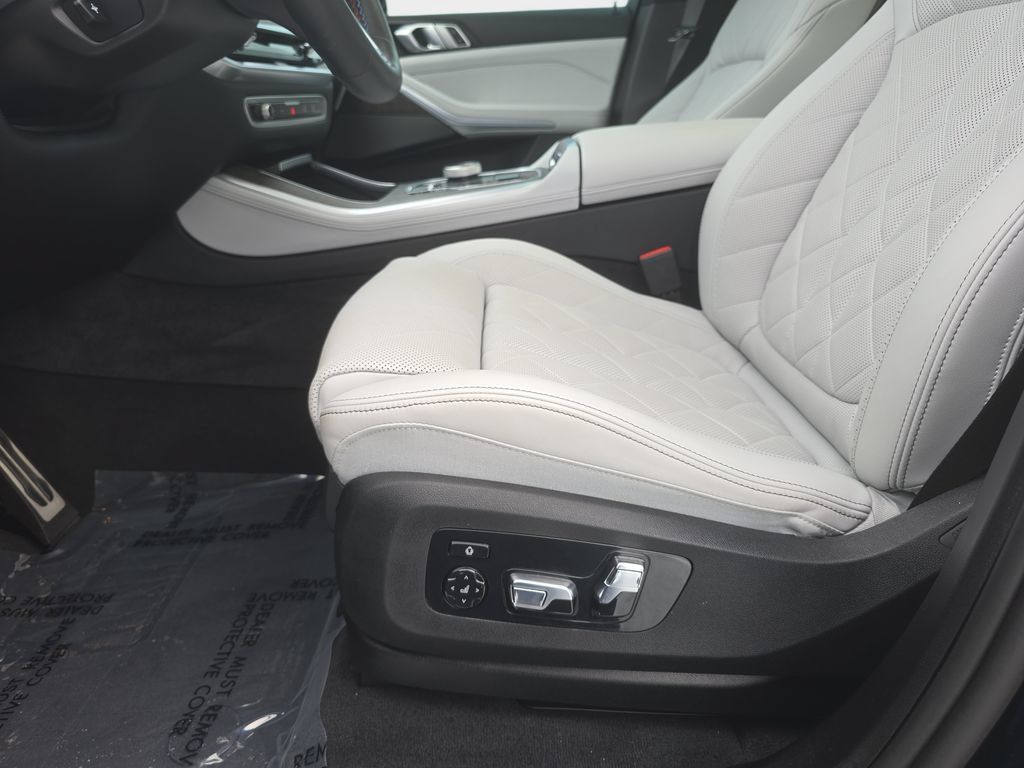 Certified 2025 BMW X5 M60i w/ Executive Package AWD/4WD image 22