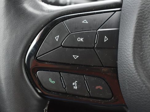 Used 2021 Chrysler Pacifica Touring-L w/ S Appearance Package FWD image 22