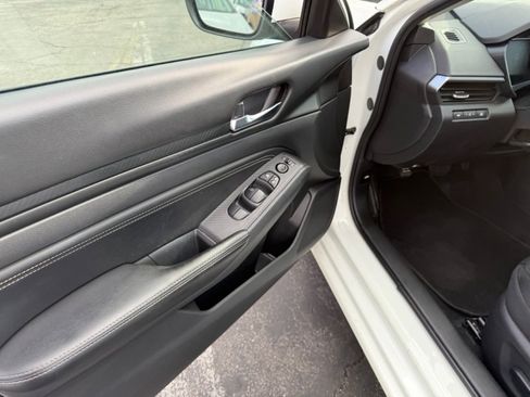 Used 2020 Nissan Altima 2.5 S image 14